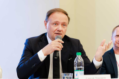Сергей Макаров