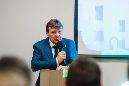 Антон Глушков Антон Глушков
