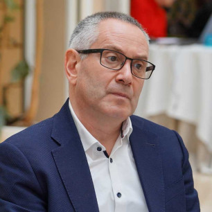 Борис Мошенский, Maris, сомодератор