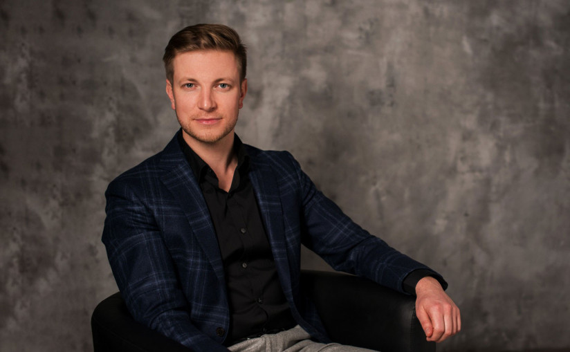 Константин Конов