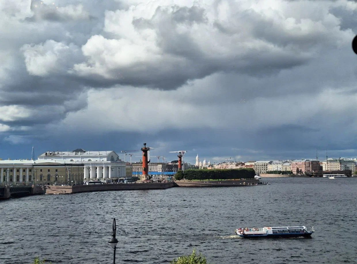 Элитное жилье могут обложить дополнительным налогом