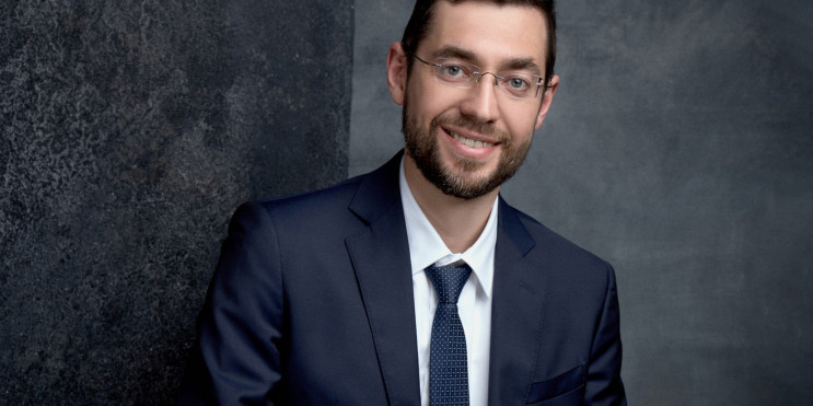 Олег Манов фото Антон Вельт