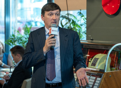 Дмитрий Некрестьянов