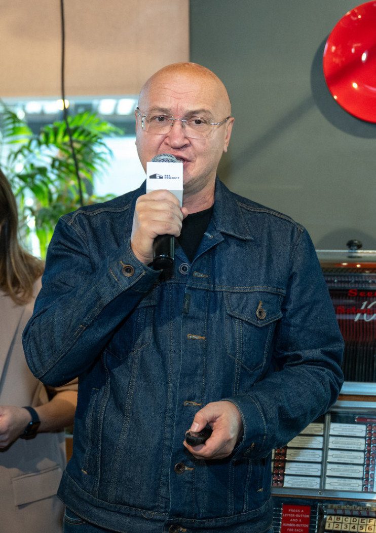 Дмитрий Иванов