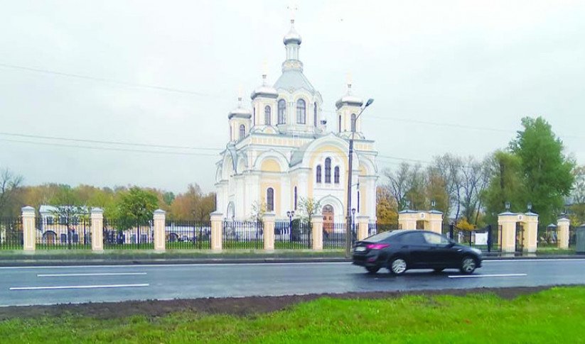 Матрас на октябрьской набережной