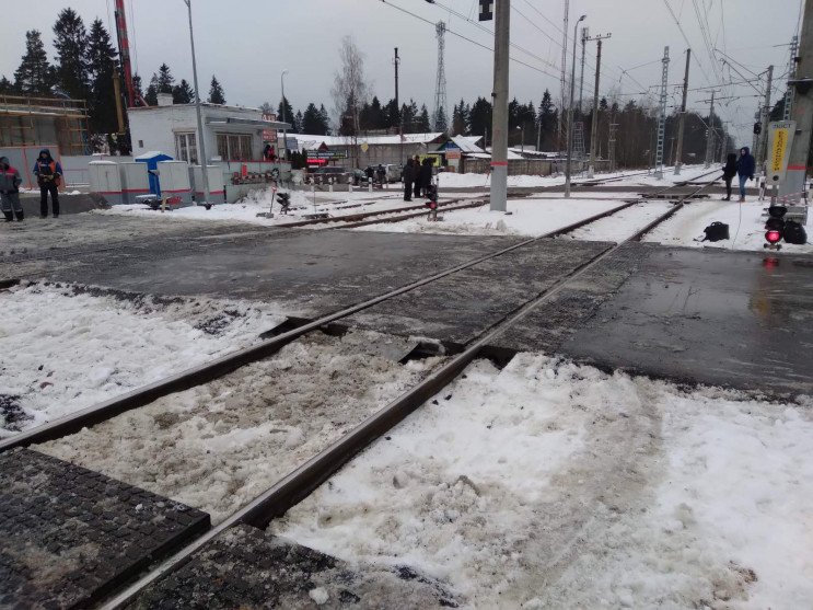 Погода всеволожск сейчас. Путепровод во Всеволожске. Всеволожский путепровод через железную дорогу. Путепровод во Всеволожске Мельничный ручей. Всеволожск эстакада.