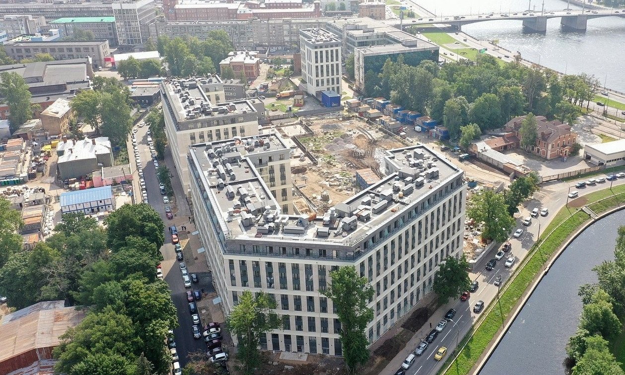 Жилой комплекс Riviere Noire достроен