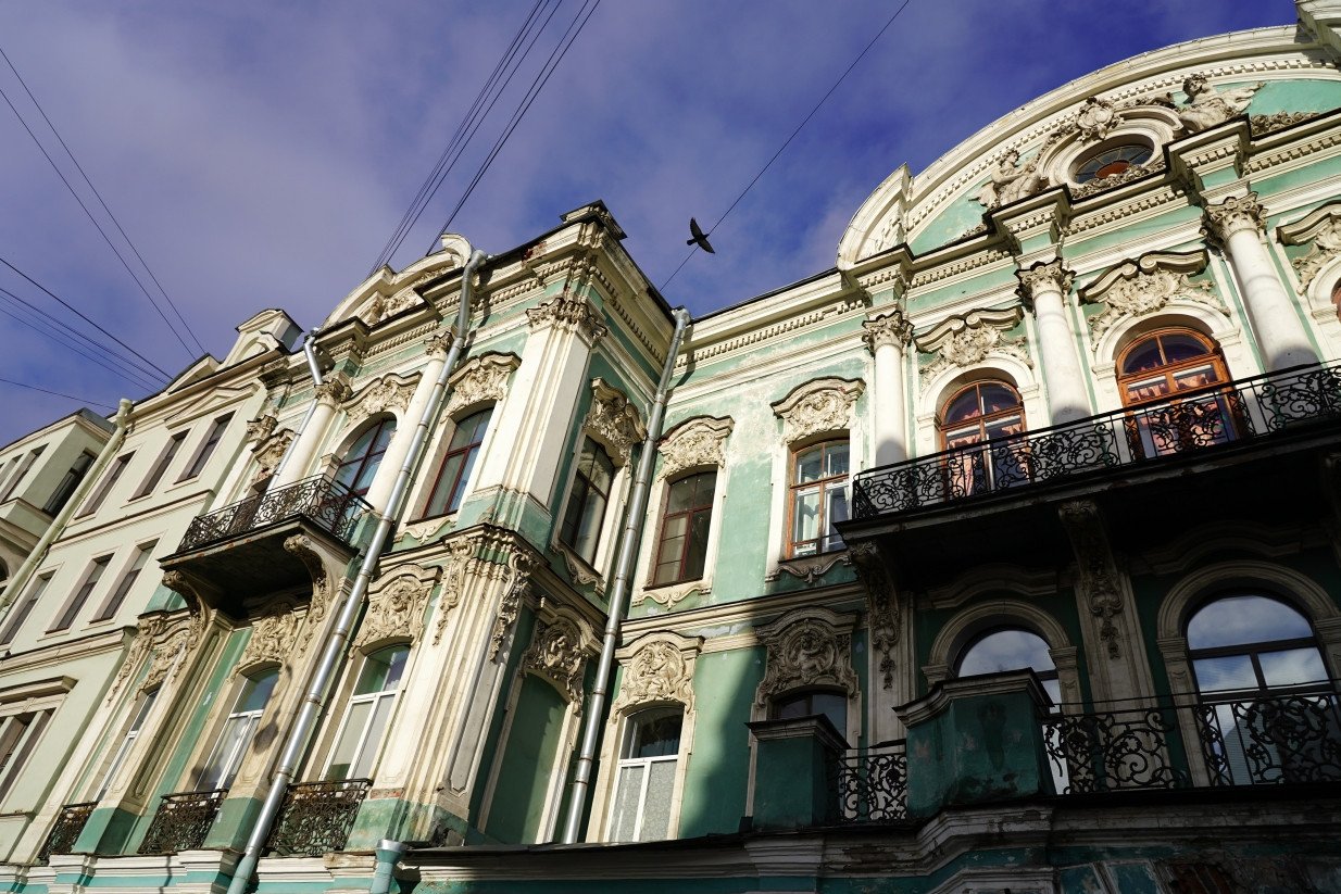 В Петербурге планируют ремонт фасадов более тридцати домов-памятников