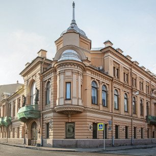 здание Екатерининского собрания