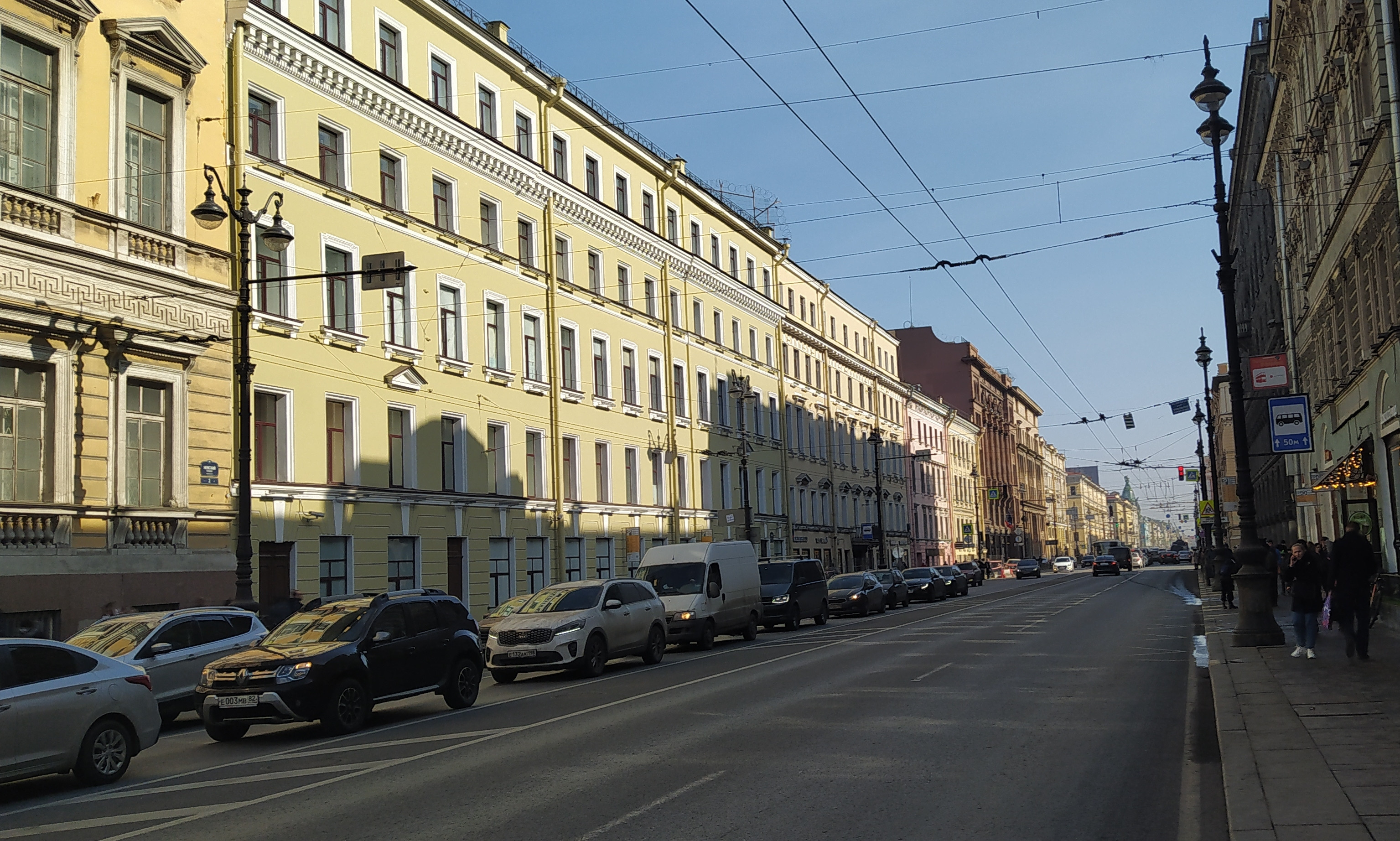 Количество свободных объектов стрит-ритейла в центре Петербурга сократилось  до минимума с 2019 года