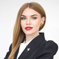 Анна Романова