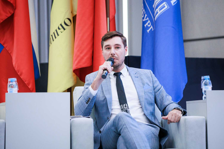 Дмитрий Комендантов