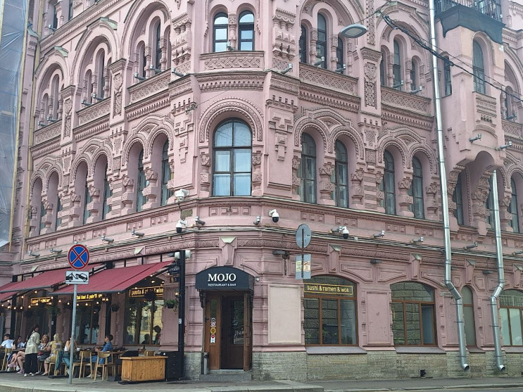 1878 год. Доходный дом Басина. Архитекторы Н. Басин, Н. Никонов