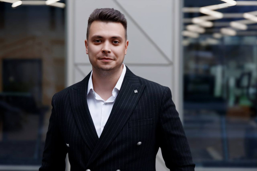 Антон Агапов